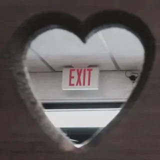 ❤️ 117cc027 EXIT выход, знак, сердце, форма, побег, чрезвычайная ситуация telegram sticker