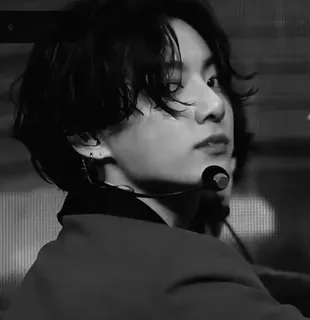 ☠ 348e8383 k팝, 가수, 흑백, 공연자, 마이크 telegram sticker