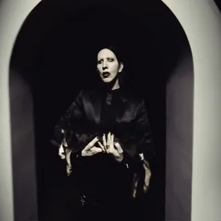 🌟 e68e4783 Marilyn Manson penyanyi, musisi, shock rock, gotik, pria telegram sticker