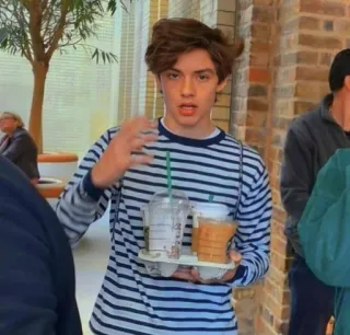 😊 d5b949f5 pria, starbucks, minuman, kasual, kopi, kafe telegram sticker