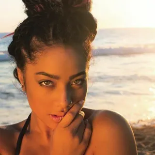 😏 b8503aab donna, spiaggia, ritratto, tramonto, persona, viso telegram sticker