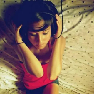 🙆‍♀ 268ea03a Frau, Kopfhörer, Musik, hören, Person, Teenager, Mädchen, weiblich telegram sticker