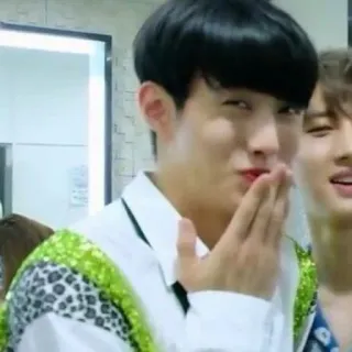 🤭 184f2abc telegram sticker