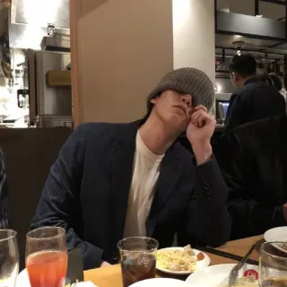 😶 b965d9cc telegram sticker