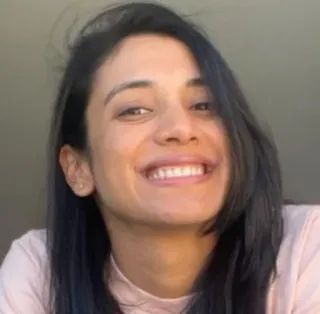 😅 62d6e756 mulher, retrato, sorriso, feminino, pessoa telegram sticker