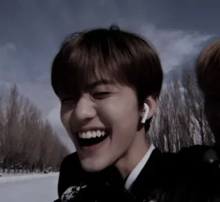 🤡 c20fc8fb 笑顔, 人, 冬, 雪, 幸せ, 屋外 telegram sticker