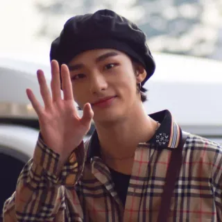 🍕 def412f5 ผู้ชาย, kpop, คน, คนดัง, แฟชั่น, สไตล์ telegram sticker