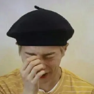 🐰 1a127e30 ร้องไห้, หมวกเบเร่ต์, อารมณ์, เศร้า, เสียใจ, สีหน้า telegram sticker