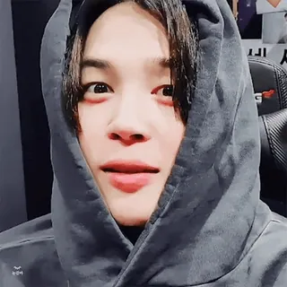 💞 0b10adbe Porträt, Selfie, Person, Hoodie, Koreanisch, Mann, Gesicht telegram sticker