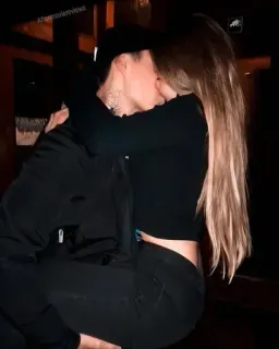 ❤️ 83400d88 пара, поцелуй, романтика, любовь, нежность, отношения telegram sticker