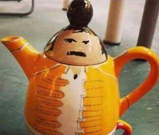 😐 088f779b Freddie Mercury Teekanne, Königin, Sänger, Musik, Rock telegram sticker