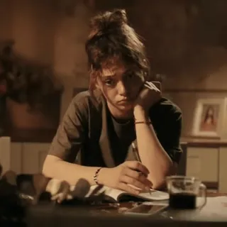 〰️ b0877322 vrouw, studeren, moe, verveeld, pen, boek, koffie whatsapp sticker