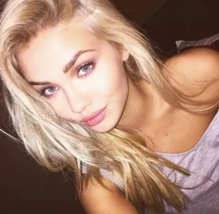 😏 20cd4ed6 woman, blonde, portrait, female, girl, person, beauty, face telegram sticker