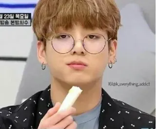 😑 06b049fd whatsapp sticker