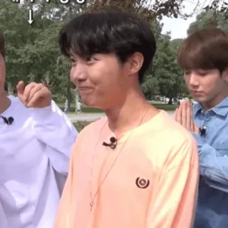 ☺️ 136c355e J-Hope kpop, j-hope, 防弹少年团 whatsapp sticker