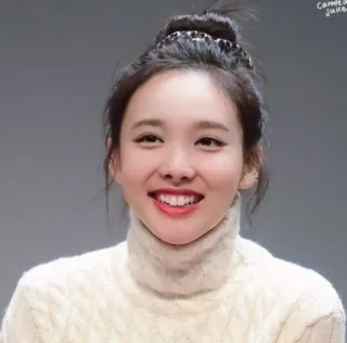 😄 06a0f7ec Nayeon K-POP, TWICE, 歌手, アイドル, 女性 telegram sticker