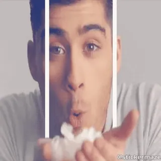 😘 85aa26e2 stickermaze pria, wajah, cium, ganteng, orang, laki-laki telegram sticker