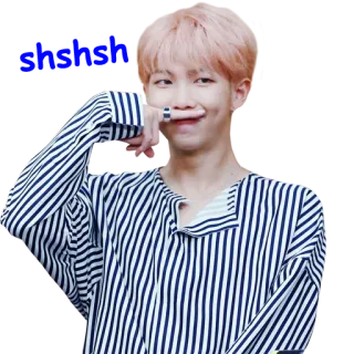 😤 8b056e14 person, pinke Haare, gestreiftes Shirt, männlich, K-Pop whatsapp sticker