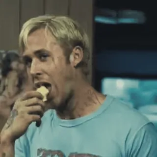 💲 06421d8d Ryan Gosling, eating, actor, blonde, movie scene, casual whatsapp sticker