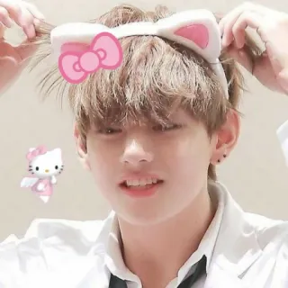 💕 eacf6f35 Hello Kitty Hello Kitty, imut, kawaii, karakter kartun, stiker telegram sticker