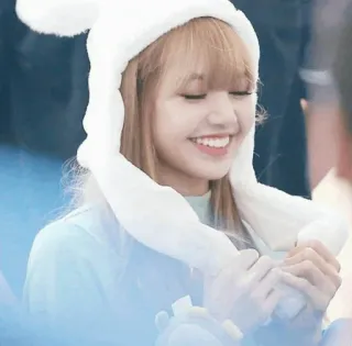 🌸 a5521434 Lisa Lisa, K-pop, singer, idol, bunny hat, cute, smiling telegram sticker