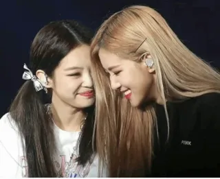 🌼 afde3aae kpop, women, friends, concert, smiling, portrait telegram sticker