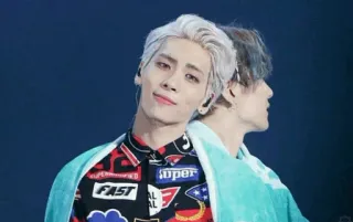 ☺️ 51604f1d 케이팝, 가수, 음악, 연예인, 엔터테인먼트, 아티스트 telegram sticker