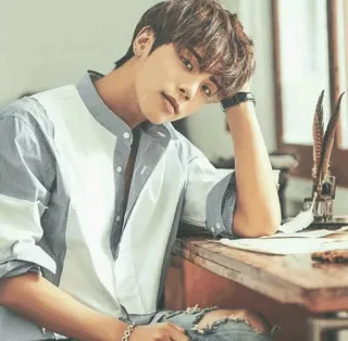 😐 761c7e2f telegram sticker