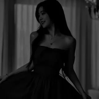 ⬛ 552bcdd2 phụ nữ, váy, thời trang, trắng đen, chân dung, quyến rũ telegram sticker