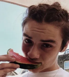 🚬 4c9e1c09 watermelon, eating, teenager, food, portrait whatsapp sticker