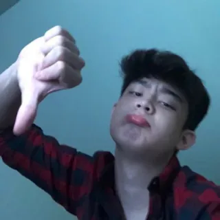 🚬 418194b6 kciuk w dół, nie lubię, negatywny, azjata, nastolatek, chłopak, mężczyzna, portret telegram sticker