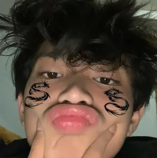 🚬 a2504d55 Selfie, Twarz, Smoki, Naklejka, Portret telegram sticker