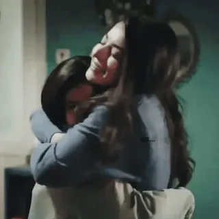 🥰 1ab744e2 Umarmung, Zuneigung, Freundschaft, Umarme, Liebe, Menschen telegram sticker