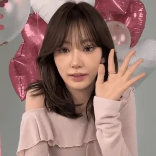 🐽 3bfda91d donna, ritratto, palloncini, rosa, festa telegram sticker