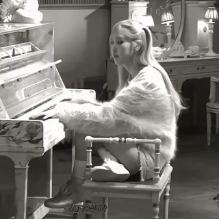 🐢 db6c1873 아름다우십니다 piano, mulher, música, preto e branco, retrato, coreano telegram sticker