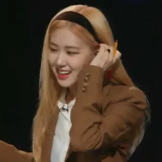 🌸 d0b4c3b5 Rose kpop, penyanyi, rose, blackpink, selebriti, musik telegram sticker