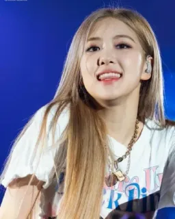 🌸 e79db3c5 Rose kpop, penyanyi, rose, blackpink, musik telegram sticker