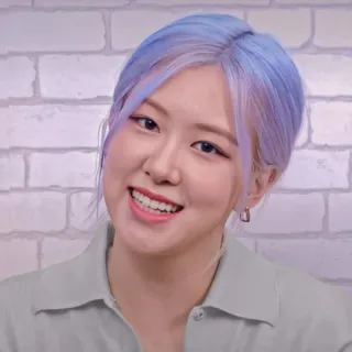 ✨ dfbabed8 女性, ポートレート, 人物, 笑顔, 顔, 髪, ファッション telegram sticker