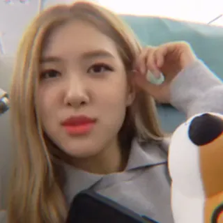 🍱 49985f34 femme, selfie, portrait, personne, cheveux blonds, coréen telegram sticker