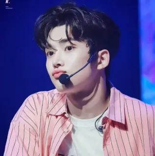 😗 40fd1732 whatsapp sticker