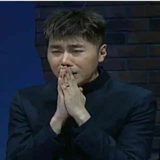 👻 c05acc1c Pessoa, Homem asiático, Preocupado, Ansioso, Retrato, Mãos juntas whatsapp sticker