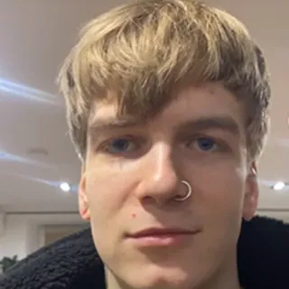 😑 2f3a8352 ポートレート, 人物, 金髪, 男性 telegram sticker