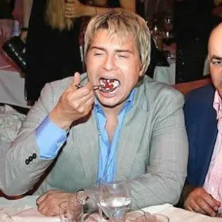 🥗 81e4a6a9 eating, cake, man, food telegram sticker