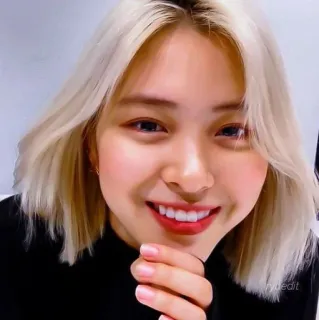 🍒 40c35fe1 Ryun ryuedit Рюн, знаменитость, kpop, певица, женщина whatsapp sticker