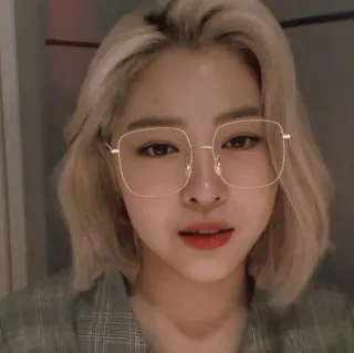 🍒 6f9e1218 женщина, очки, портрет, блондинка, человек, лицо, квадратные очки whatsapp sticker