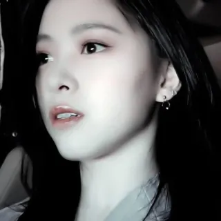 🥅 b4e2e66c femme, portrait, beauté, coréenne, idole, maquillage whatsapp sticker