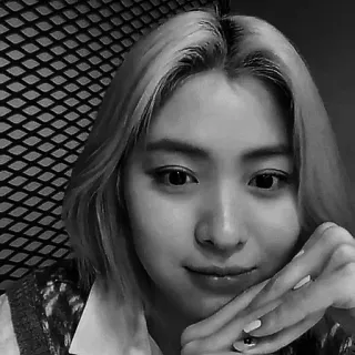 🕶 68412408 Ryujin 류진, kpop, 있지, 아이돌, 인물사진, 여자 telegram sticker