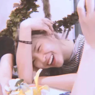 🪐 6f8ae941 vrouw, glimlach, blij, persoon, portret, binnen telegram sticker