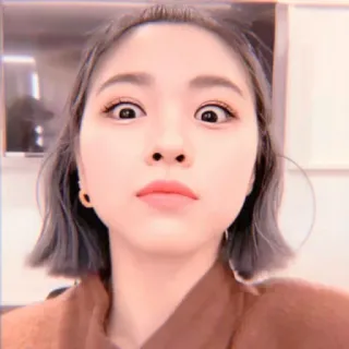 🪐 7ab09de4 vrouw, meisje, portret, gezicht, ogen, uitdrukking telegram sticker