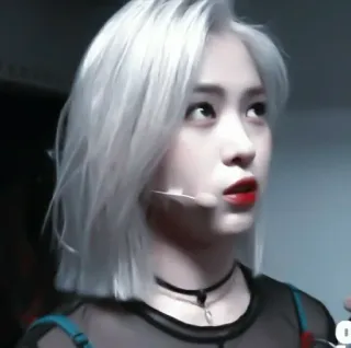 💐 740ab506 phụ nữ, tóc bạc, son đỏ, chân dung, người, Hàn Quốc, châu Á telegram sticker